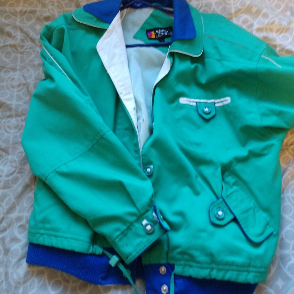 Statement Jacket - Picture 2 of 2